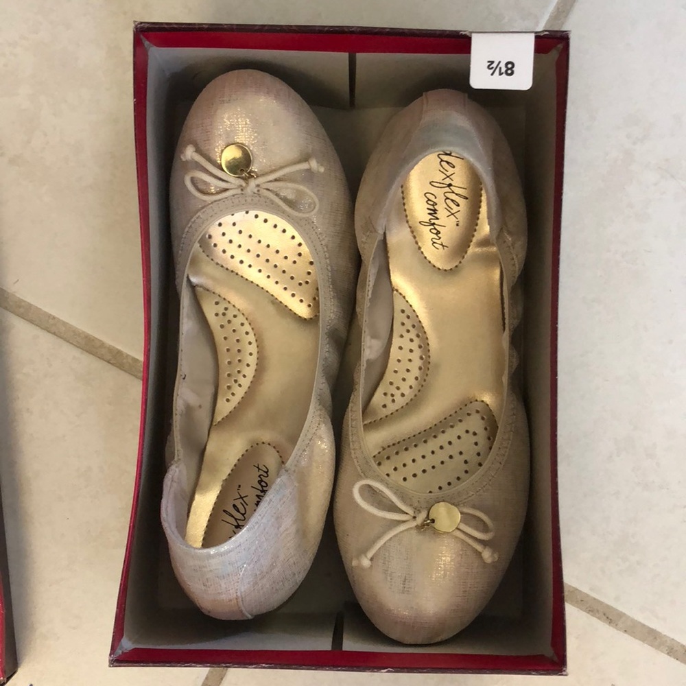 Dexter Gold Ballerina Flats 8.5